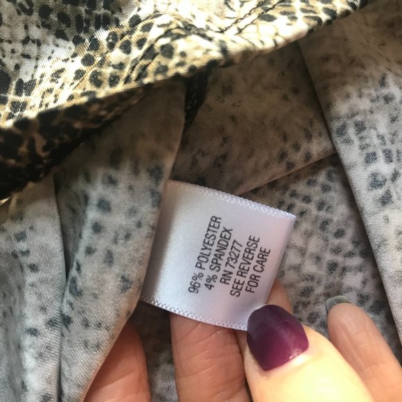 Snakeskin Wrap Blouse, XL Dana Buchman Top - Picture 8 of 8